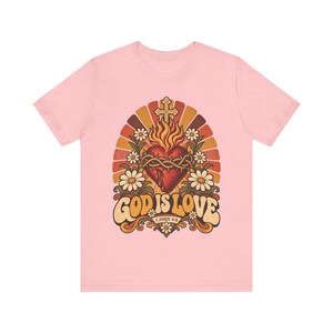 1 John 4:8 Shirt | Catholic T-Shirt | Faith Gift for Women | God Is Love, Retro Sacred Heart Sunburst immagine 5