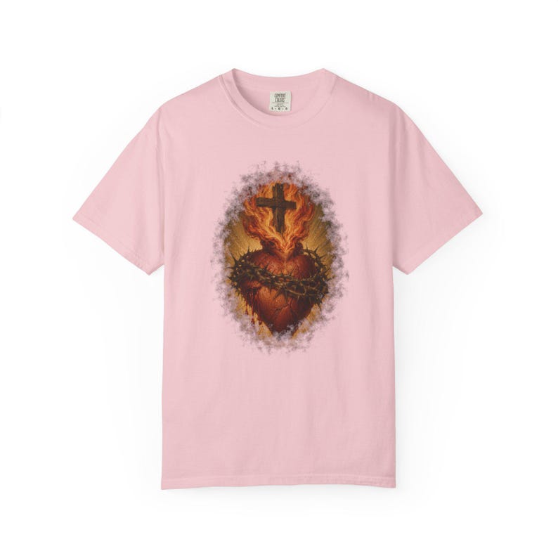 Leuchtendes T-Shirt mit Herz-Jesu-Motiv, Holzkreuz und goldenen Strahlen, Vintage-Geschenk für Väter, Dornenkrone, Erster Freitag im Monat, Wohlfühlfarben Bild 10