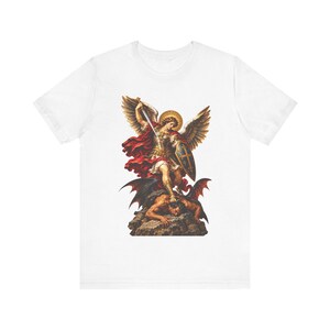 聖ミカエルTシャツ｜カトリックTシャツ｜男性向け霊的戦いギフト｜勝利の剣 画像 5