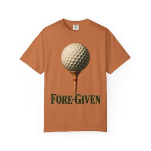 T-shirt in de kleuren van Fore-Given Comfort | Grappig christelijk golf-T-shirt | Cadeau voor golfende vader | Golfbal op tee afbeelding 2