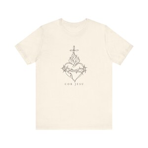 Sacred Heart Shirt | Minimalist Catholic T-Shirt | Confirmation Gift for Women | Line Art Jesus image 3