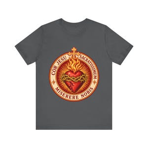 Jesu heliga hjärtas skjorta, Cor Jesu Sacratissimum-märke, Miserere Nobis runt emblem, katolsk gåva för män och kvinnor, törnekrona bild 6