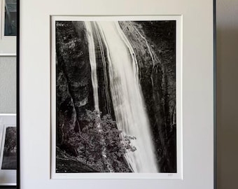 Stampe alla gelatina d'argento, realizzate a mano in camera oscura.