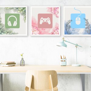 Individuell gestaltbares Gaming-Wandkunst-Set, Gamer-Zimmerdeko, Poster mit Kopfhörern, Maus, Controller und Handheld zum Ausdrucken