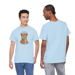 T-shirt met realistische cheetah-afbeelding, ideaal cadeau voor natuurliefhebbers, gemaakt van zwaar katoen. afbeelding 6