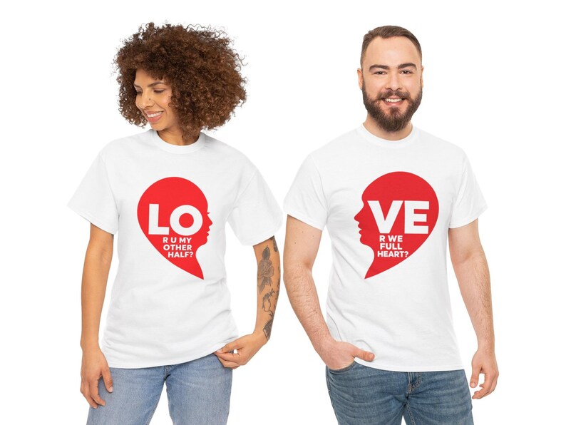 Camiseta de pareja con medio corazón, regalo a juego para San Valentín para él y para ella. imagen 13