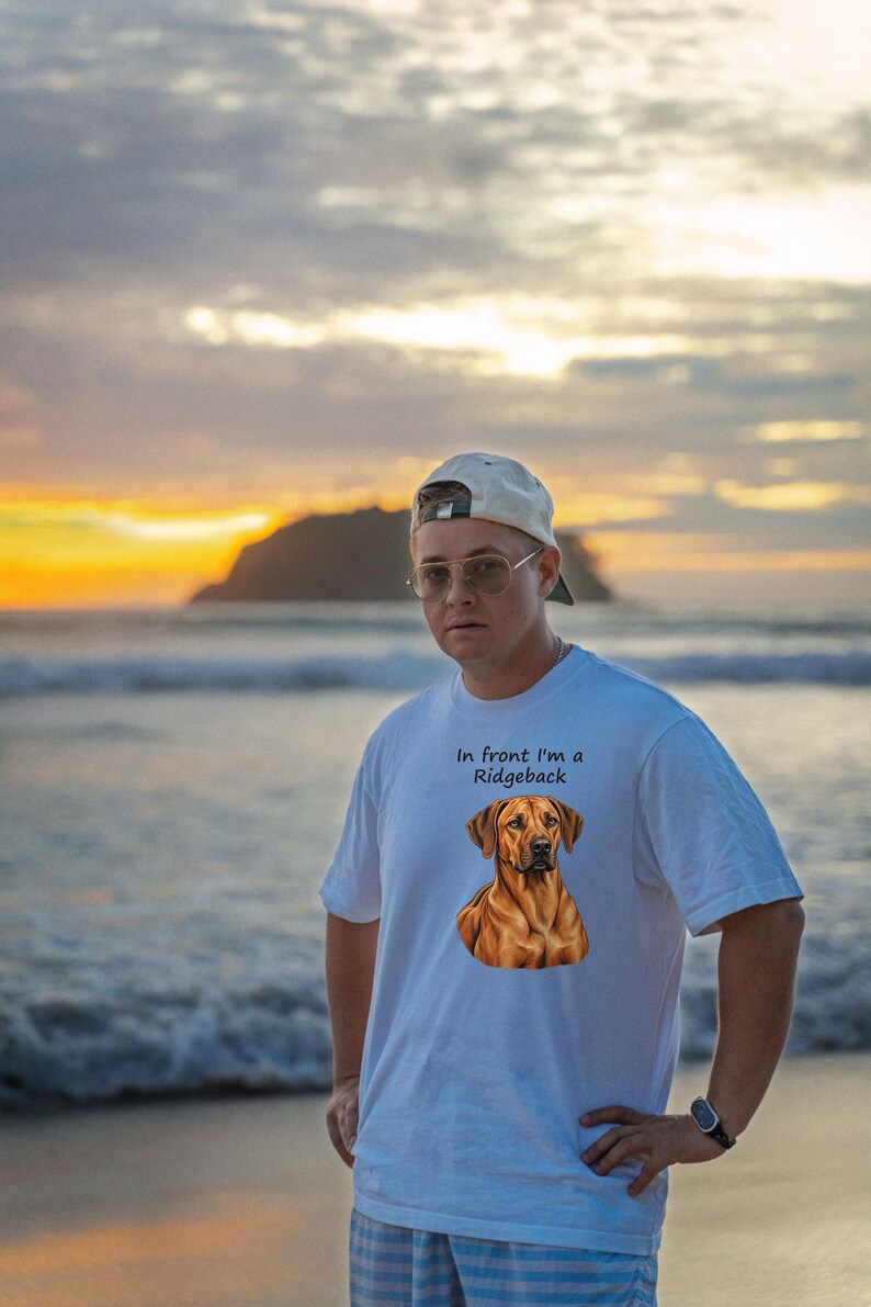 Camiseta con estampado de Rhodesian Ridgeback y guepardo, regalo divertido para amantes de los perros, estampado a doble cara. imagen 20
