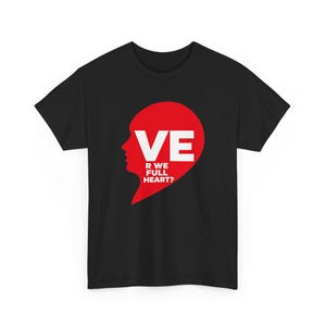 Camiseta de pareja con medio corazón, regalo a juego para San Valentín para él y para ella. imagen 11