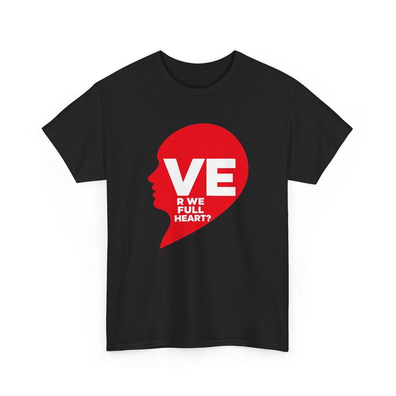 Camiseta de pareja con medio corazón, regalo a juego para San Valentín para él y para ella. imagen 11