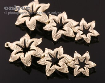 2pcs-38mmX14mm Gold plated over Brass Triple Star Flower connectors (K598G)