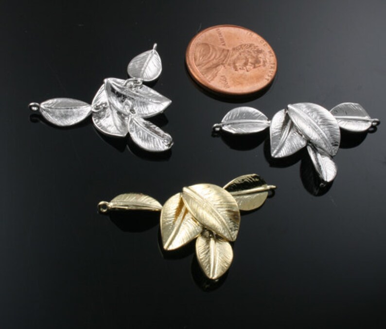 2pcs30mmx25mm 14K Gold Plated Over Brass Five Leaves Etsy