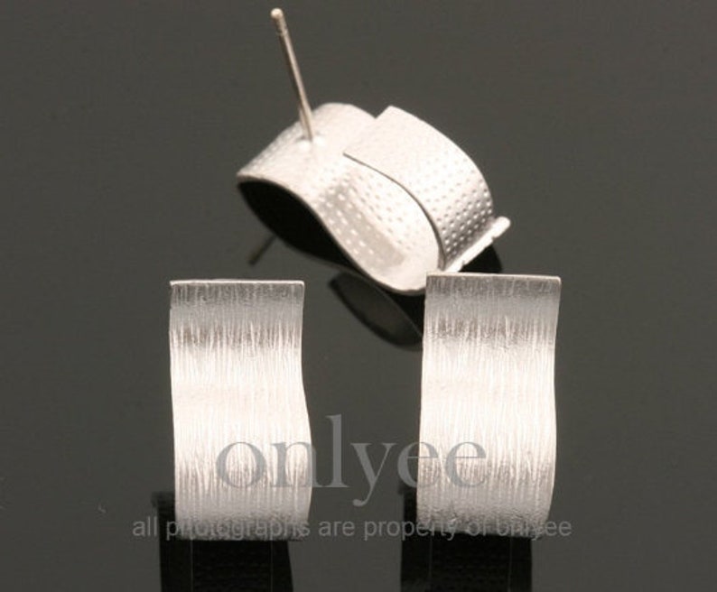 1pair,2pcs-16mmX8mmMatte Satin Rhodium Plated over Brass curved rectangle shaped earring,connector,92.5 Sterling silver K1871S