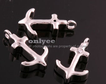 2 breloques/connecteur d'ancre cubiques minuscules 13 mm x 8 mm plaqués rhodium brillant sur laiton (K842S)