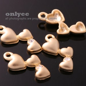 4Pcs-15.5mmX5.5mmMatt Gold Plated over Brass Three hearts with CZ Connectors Charms Pendant(K727G)