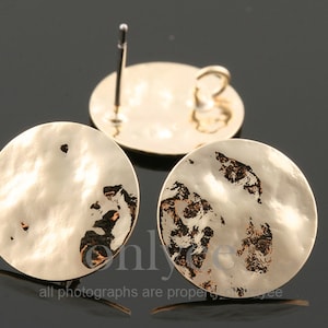 2pair/4pcs-15mmX15mm Bright Gold Plated over Brass circle with basic crumbles, 92.5 sterling silver post Earring(K1581G)