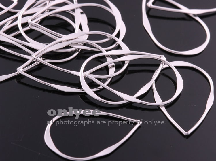4pcs-21mmx13mm Glossy Rhodium Plated Brass Teardrop Link