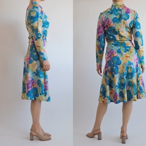 Groovy vintage 70s psychedelic floral novelty top & skirt two piece set image 4