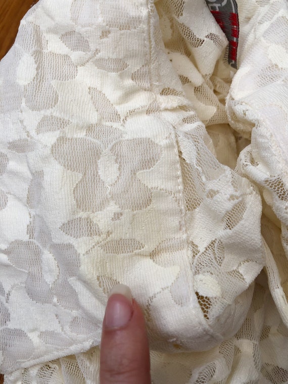 Vintage 70s cream colored sheer floral print lace… - image 10