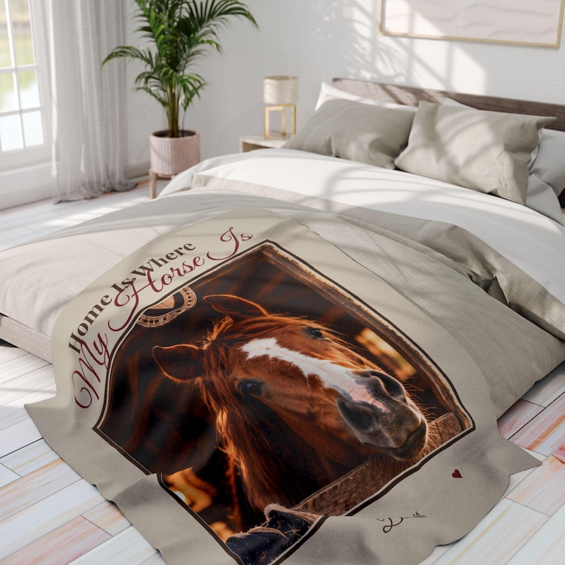 Manta personalizada con foto de caballo, manta polar "El hogar es donde está mi caballo", manta con nombre de caballo personalizado, regalo ecuestre, para dueños de caballos. imagen 6