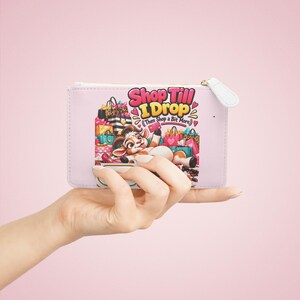 Mini pochette personalizzata "Shop Till I Drop", borsetta con zip e nome personalizzato, trousse per il trucco, regalo divertente con capra, regalo per shopaholic, regalo per lei immagine 4