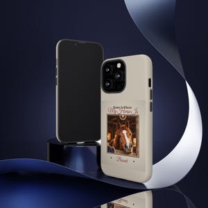 Custodia per telefono personalizzata con foto di cavallo, resistente per iPhone e Samsung, "Casa è dove c'è il mio cavallo", nome del cavallo personalizzato, regalo per appassionati di equitazione. immagine 12