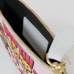 Mini pochette personalizzata "Shop Till I Drop", borsetta con zip e nome personalizzato, trousse per il trucco, regalo divertente con capra, regalo per shopaholic, regalo per lei immagine 3
