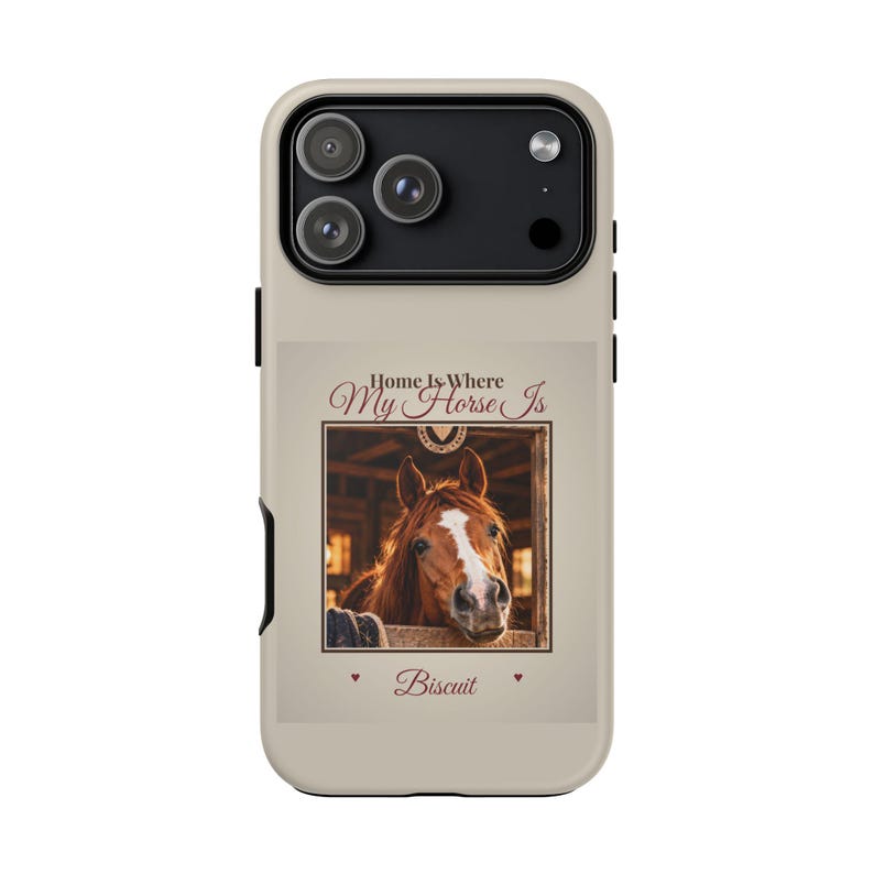 Custodia per telefono personalizzata con foto di cavallo, resistente per iPhone e Samsung, "Casa è dove c'è il mio cavallo", nome del cavallo personalizzato, regalo per appassionati di equitazione. immagine 4