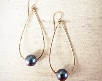 Black Pearl Gold Teardrop Hoops, Black Pearl Earrings, Skinny Teardrop Hoops, Elongated Teardrop Hoops