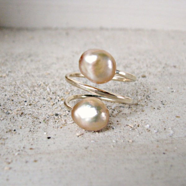 Double Pearl Ring, Pearl Gold Ring, Golden Pearls, Coiled Ring, Champagne Pearl Ring, Adjustable Gold Ring, Beach Wedding, Bridesmaid Gift
