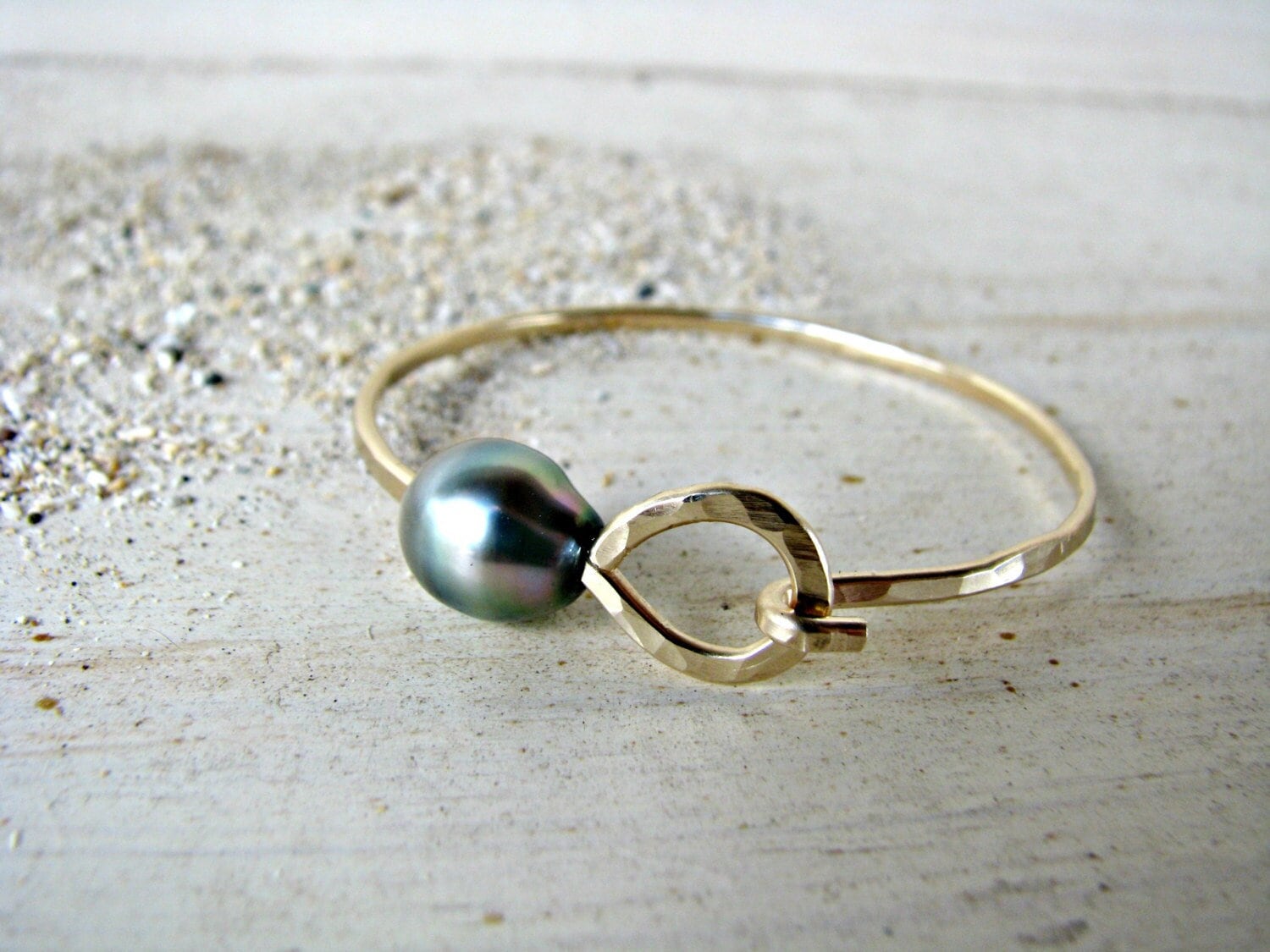 Tahitian pearl bracelet - Etsy 日本