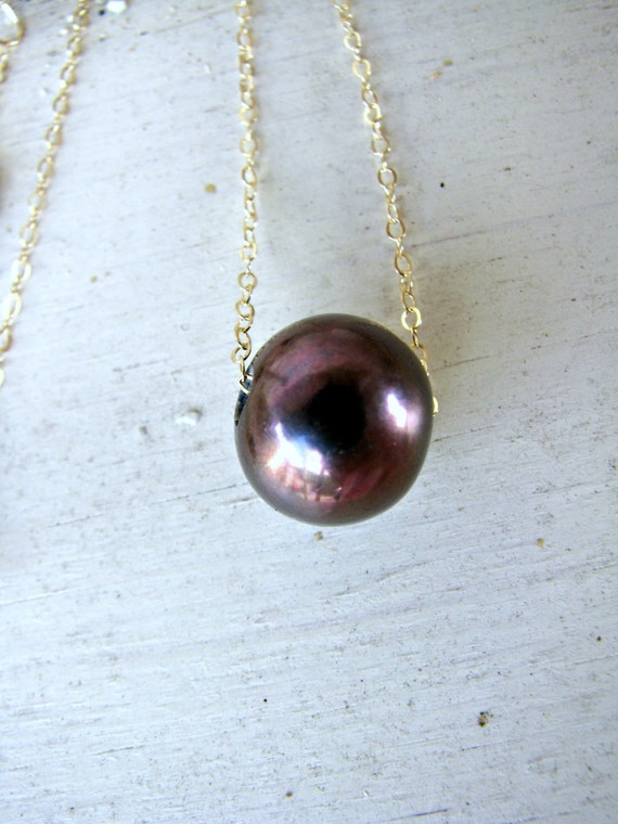 Large black hotsell pearl pendant