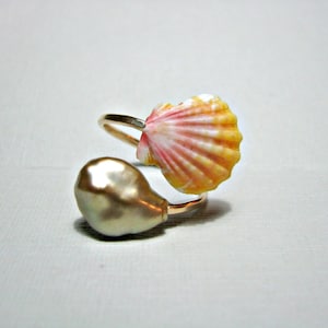Sunrise Shell Ring, Adjustable Sunrise Shell Ring, Sunrise Jewelry, Champagne Pearl Ring, Hawaii Shell Ring, Rare Hawaiian Shell