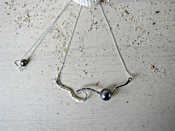 Ocean Wave Necklace, Sea Wave Pendant, Black Pearl Pendant, Black Pearl Pendant, Surfer Necklace, Beach Necklace, Beach Wedding