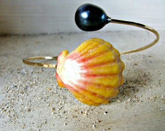 Sunrise Shell Cuff, Sunrise Shell Bangle, Sunrise Shell Bracelet, Sunrise Shell Jewelry, Hawaii Seashell Bracelet, Hawaii Shell Bangle