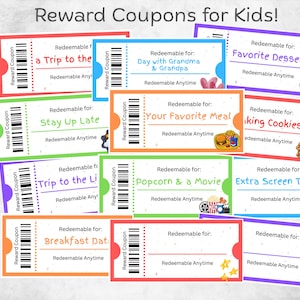 Puede incluir: Una colección de cupones de recompensa coloridos para niños con el título Reward Coupons for Kids! Cada cupón rectangular presenta un código de barras, el texto Redeemable for y Redeemable Anytime, con actividades específicas como Favorite Dessert, Stay Up Late y Popcorn & a Movie impresas en varias fuentes y colores.