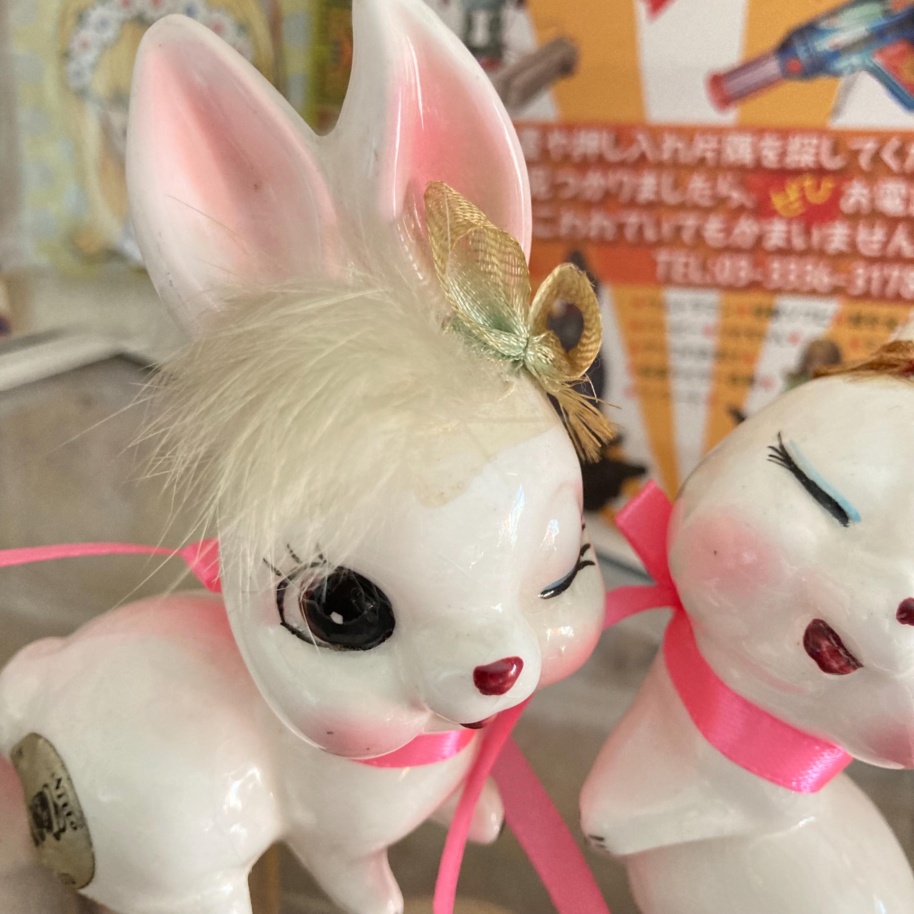Cute Vintage 1960s Sweet Big Eyed White Fur Bunny Rabbit Ceramic