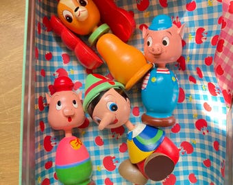 Juguete de madera japonés vintage Kokeishi: Pinocho, La dama y el vagabundo, Los tres cerditos (elige uno).