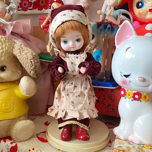 Cute vintage kitsch 1960s-1970s musical girl music box Cottagecore Pose Doll Stockinette toy from Japan Showa retro