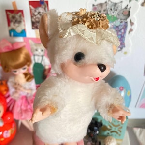 Cute Japanese vintage retro White Mouse rubber face plush / soft vinyl doll toy from Japan