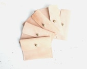 PEACH - Minimalist leather wallet / pouch