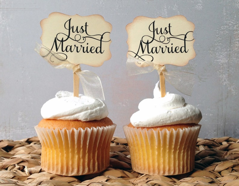12 Just Married Wedding Cupcake Toppers Etsy