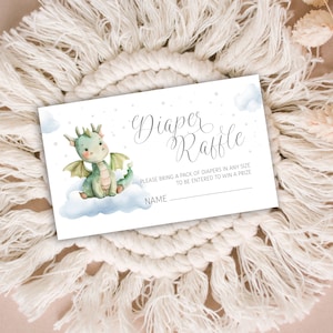 Editable Un pequeño dragón está en camino Rifa de pañales Baby Shower - Criaturas míticas de cuento de hadas Rifa de pañales neutros de género PDF 2x3.5