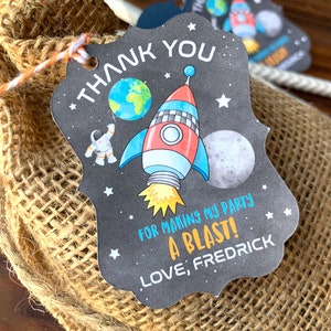12 Astronaut Outer Space Rocket Moon Birthday Favor thank you tag - Nom personnalisé - Outer Space Gift Favor Thank You Tag