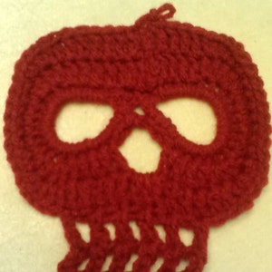 Crochet skull picture tutorial with instructions  Step by step Quick and easy any size hook and yarn