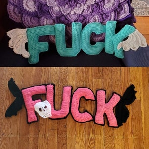 Flying Fuck Amigarumi decoración almohada signo de ganchillo aproximadamente 7 X 26 pulgadas Opción de Simple o Delux