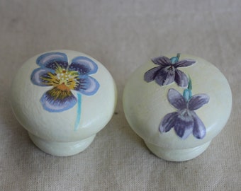 Dresser and Drawer Knobs, Cottage Style, HAND PAINTED Violet & Pansy Knob, Purple and Cream Interiors, Flower Knob, Violet Flower Pull Knobs