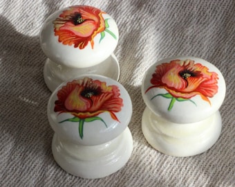 Flower drawer knob. 45mm wooden white painted door knobs with tulip rose designs. Flower handles. Boys or girls room decor or nursery knobs.