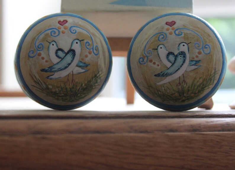 bird knob, rustic style, handles and pulls, rustic style handles, bluebird love heart, love heart knob, bird heart knobs, painted bird. image 4