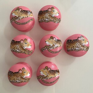 Knobs, Pulls, Griffe, große Knäufe. UP-DATE & UPCYCLE Möbel. Rosa Leopard Knauf, Innenraum Himbeere, Leopard Haut Dekor, Schublade Knob Pull Bild 5
