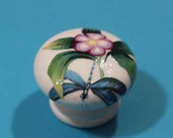 Maçaneta, puxadores de cômoda, desenho de flor de libélula, puxador pintado à mão e decoupage, móveis upcycle, móveis pintados, puxadores e puxadores, CARACOL.